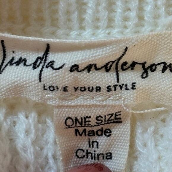 Linda Anderson Turtle Neck Cape Sweater White One Size - Picture 5 of 7